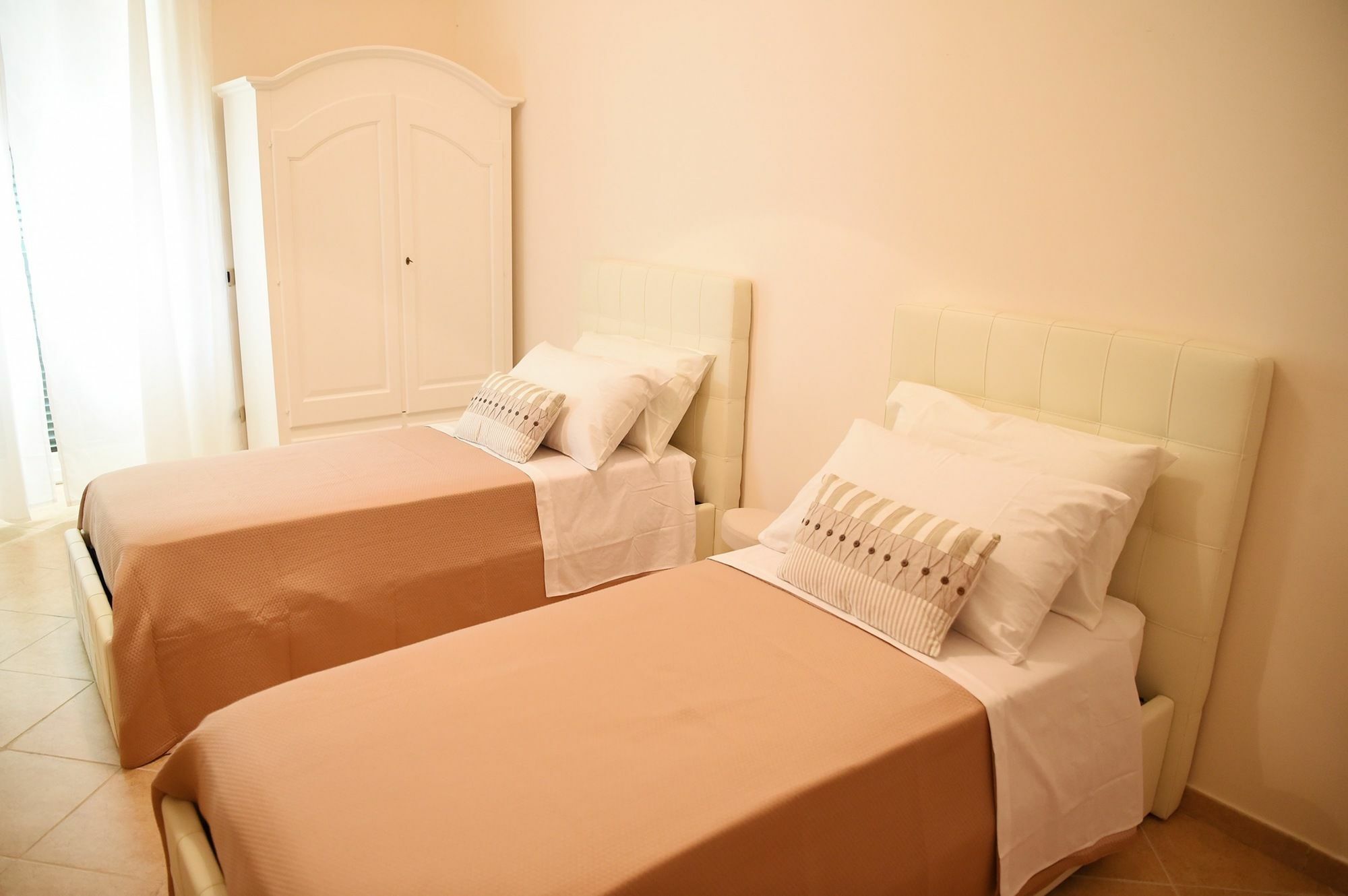 B&B Bonnes Suites Naples Luaran gambar