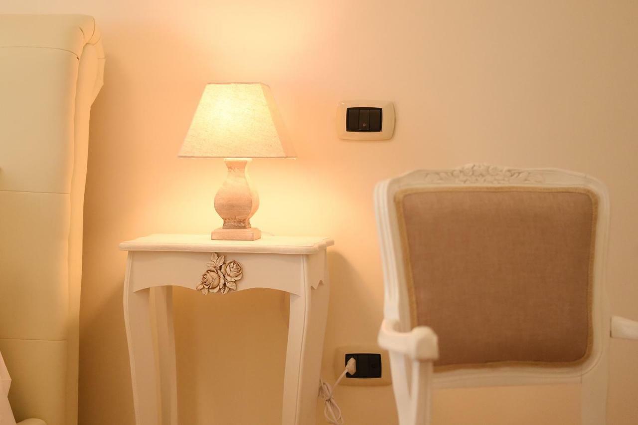 B&B Bonnes Suites Naples Luaran gambar