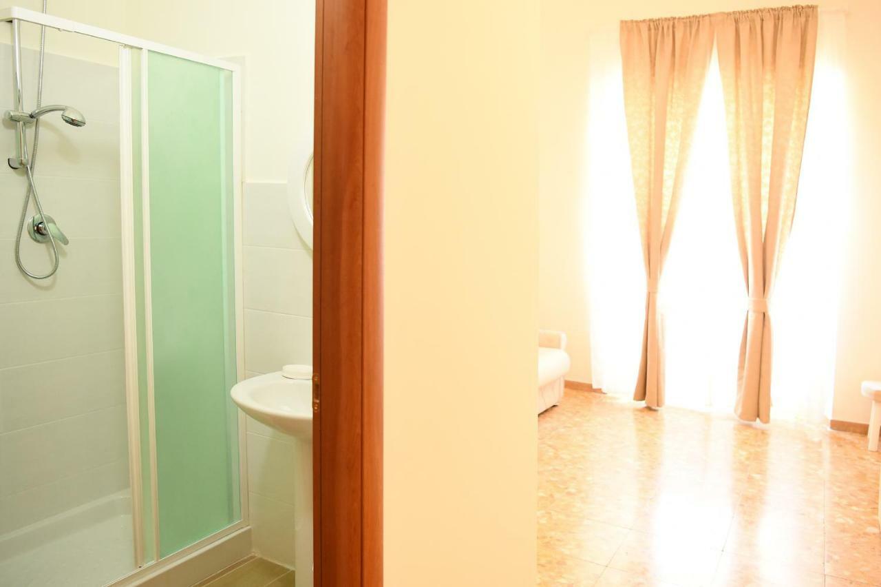 B&B Bonnes Suites Naples Luaran gambar