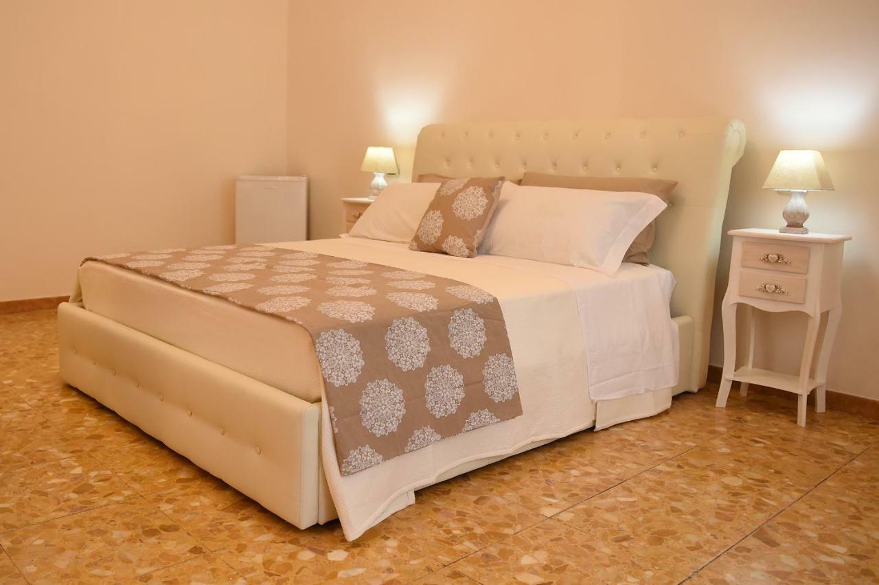 B&B Bonnes Suites Naples Luaran gambar