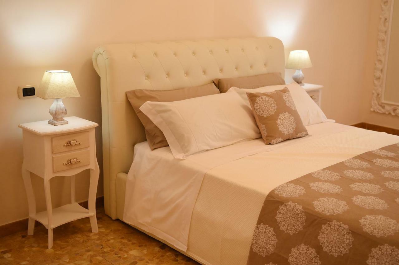 B&B Bonnes Suites Naples Luaran gambar