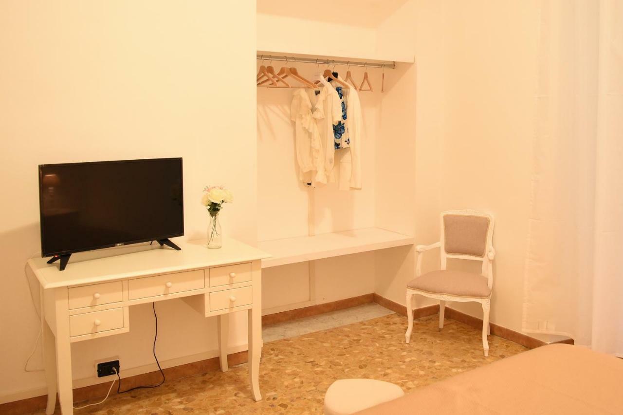 B&B Bonnes Suites Naples Luaran gambar