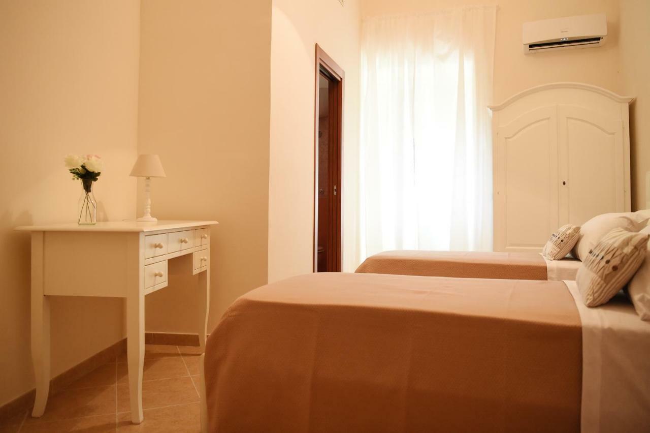 B&B Bonnes Suites Naples Luaran gambar